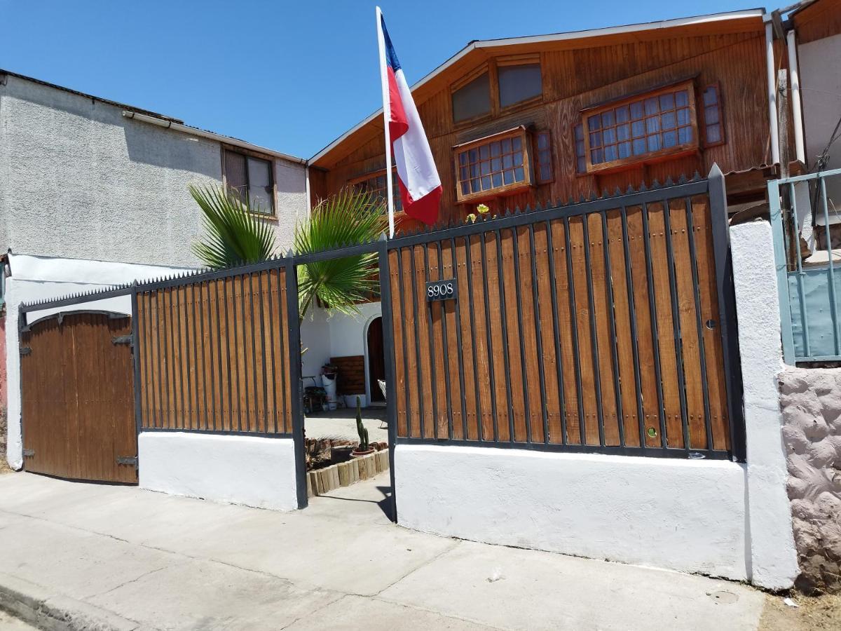 Hostal Sol Y Luna Santiago Exterior photo